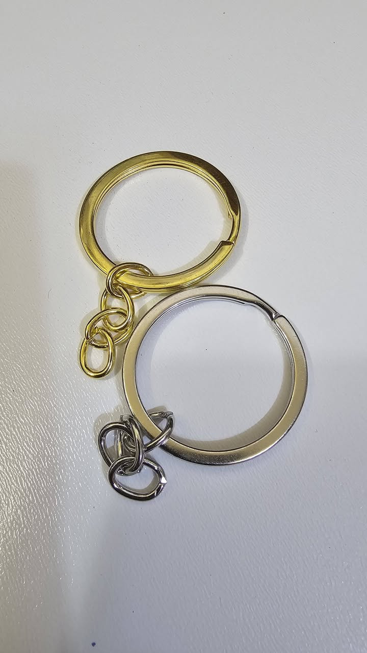حلقات مداليه 
موجود فضي و ذهبي 
السعر مذكور مع الصور 
متوفر توصيل للبصره ولكافة محافظات العراق
متوفر دفع زين كاش و ماستر كارد الرافدين


**إذا كنت صاحب هذا الإعلان وتريد حذفه لأي سبب، رجاءا أرسل رسالة إلى الدعم الفني**