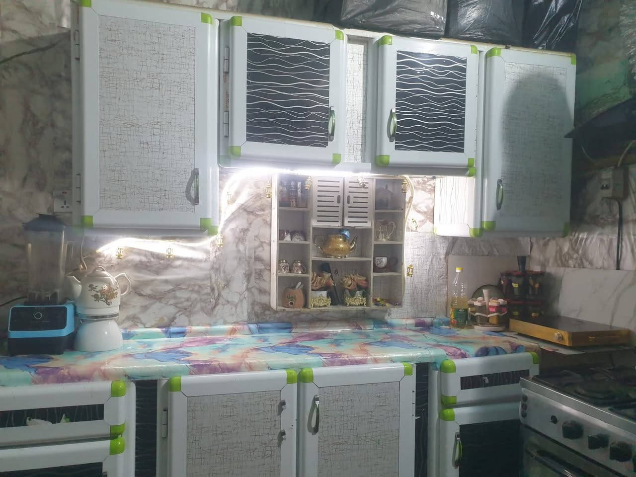 سلام عليكم كاونتر مترتين هية والملحق مالتة والسنك متر ونص هوة والملحق مالتة ب 350 وبي مجال


**إذا كنت صاحب هذا الإعلان وتريد حذفه لأي سبب، رجاءا أرسل رسالة إلى الدعم الفني**