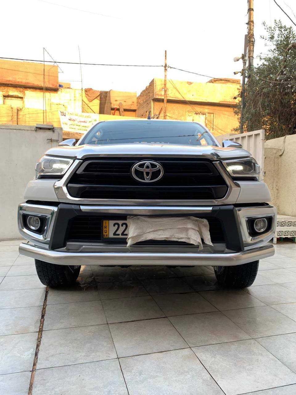 سلام عليكم للبيع تويوتا هايلوكس جديدة
#شركة_ساز
#موديل_2023
#محرك 4 سلندر
#الوحة_اربيل باسمي تريد تحويل او تريد وكالة 
#الضرر مكفولة كفالة عامة من الدعامية للدعامية و يوجد سونار المندلاوي 

                           ((((((المواصفات))))))

1- شاشة كبيرة 
2- كامرة خلفية 
3- كامرة امامية 
4- تحكمات استيرن
5- كمبيوتر تحديد عطل 
6- كروس سرعة 
7- تبريد قطعتين 
8- اشاير بالمري الجانبية 
9- عدة لايت امامية 
10- دفع رباعي 4×4
11- نظام ECO
12- نظام PWR 
السيارة جديدة و نضيفة بمعنى الكلمة السيارة بالواقع احلى و اجمل بكثر من الصور السيارة كاملة مكملة من كل النواحي ما بيها نقص برغي سعر السيارة 310 و بيها مجال بسيط الاتصال على الرقم *********** او *********** المكان 
📍بغداد - الدورة - شارع 60
