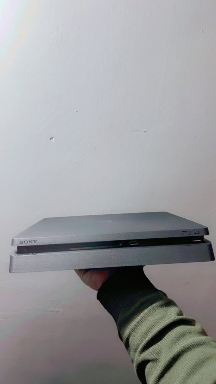 بلي4 سلم ياباني جهاز أوبن بوكس مستخدم كم يوم فقط حرفيا جديد بمعنى الكلمه الجهاز نضام 9 مساحه 1 تيرا مع كامل ملحقاته الاصليه والمنوال والكارتونه السعر 330 الف مكاني بغداد شراي تفضل خاص وبخدمتك


**إذا كنت صاحب هذا الإعلان وتريد حذفه لأي سبب، رجاءا أرسل رسالة إلى الدعم الفني**