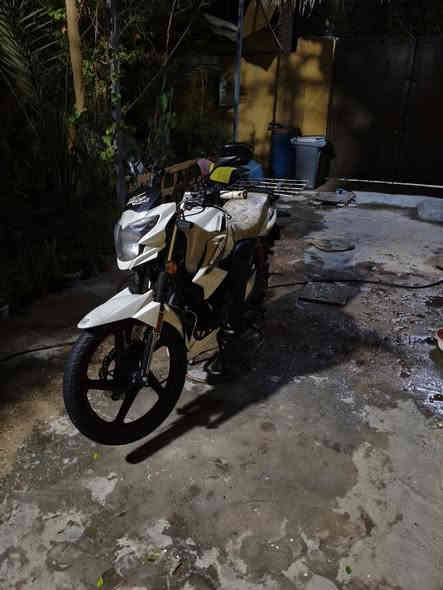 سلام عليكم
دراجه RiD محرك 150 الدراجه اوراق أصولي (بوجهك ترقم ) 
كفاله عامه ما مفتوح برغي بيها تبديله دهن كل 10 ايام امزويل 
المحرك ما بي صوت الدراجه نظيفه و مستعجل عله بيعتها رايدها ب مليون و 300 و بيها مجال حك الجيه تواصل اتصال عل رقم *********** خاص ما اجاوب مكاني كربلاء حي العباس
