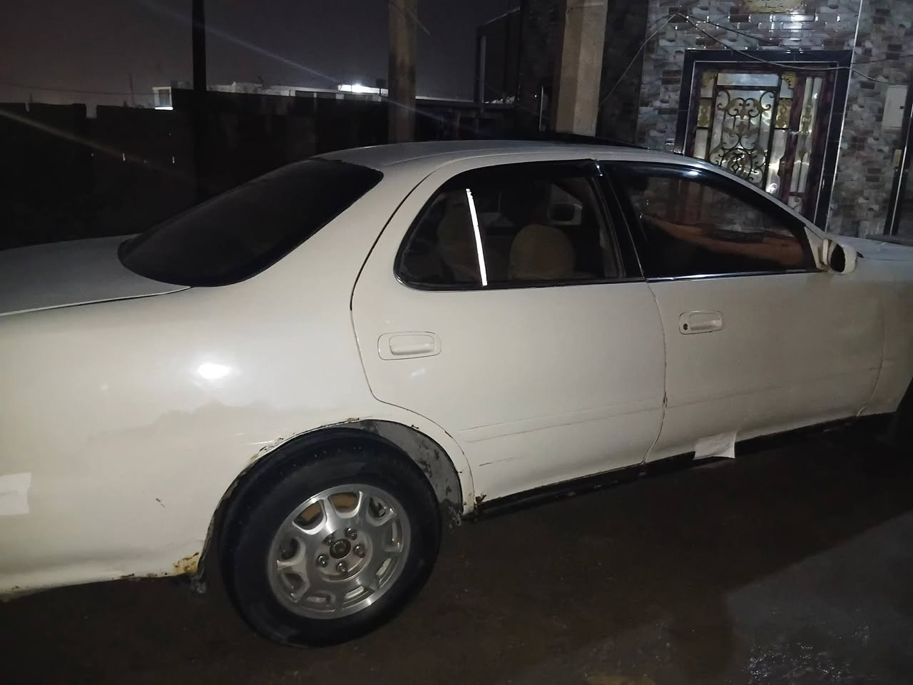 كرسته ابيض لؤلؤي صدفي مكفوله من  الكص والنقل شرط محرك وكير خير من الله تبريد شرط بس غاز تخم تاير حدادة دواخل اربع بطاين جدد بسم جيراني  كلش سنويتها ال ٢٦ رقم *********** السعر ٤٧ وبيها مجال
