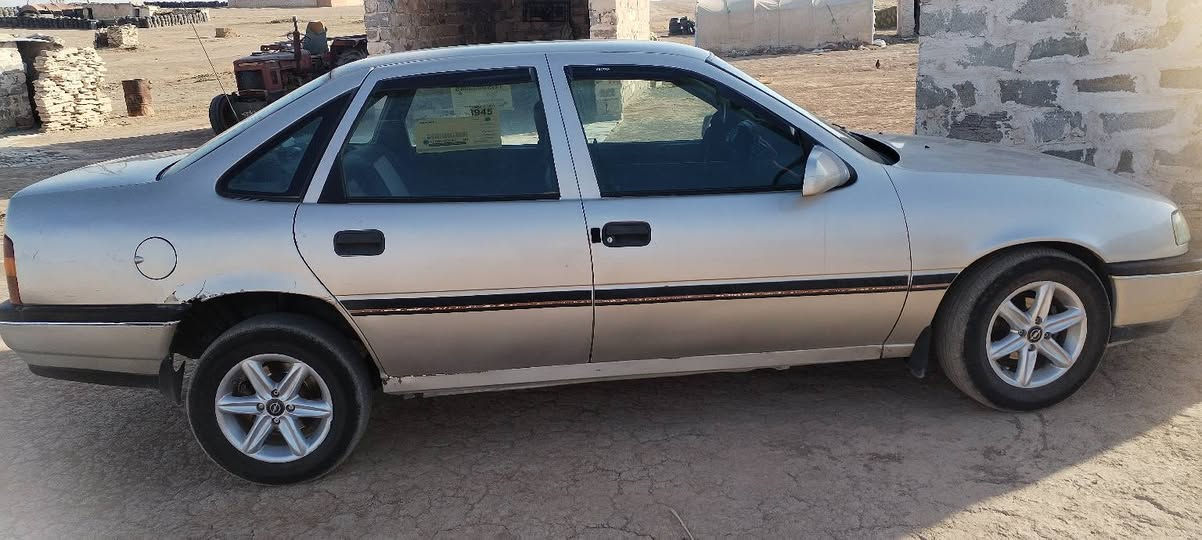 فكترة حجم 16 بيها طخه بل تكمه محرك تعبان العنوان موصل الايمن السعر 35 وبي مجال ***********

