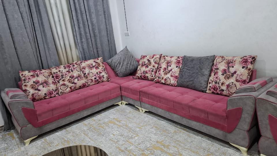 للبيع
تخم عشر مقاعد 

شغل عراقي تسگام

نضيف جداً بدون أي ضرر

السعر ٤٥٠ الف

المكان النجف 

وات ساب ***********
