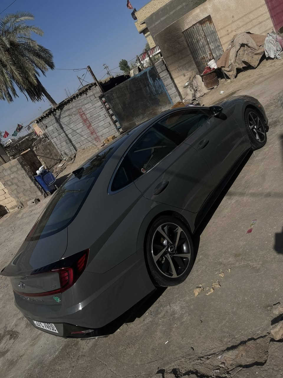 سوناته 22 فوللللل بنرامه للبيع فقط ماشيه79kmمو ميل
محرك1600تيربو رقم اربيل حره بسم شركه عامه وارد امريكي حدثها بس بنيد بدون لا شواصي ولا لغود كفاله 
وهنا صار بيها قبق جنطه نص صبغ وبارد قليل كد شبر بل مدكر الخلفي سعر 170 وبيها مجال مكاني البصره هاتف..***********
