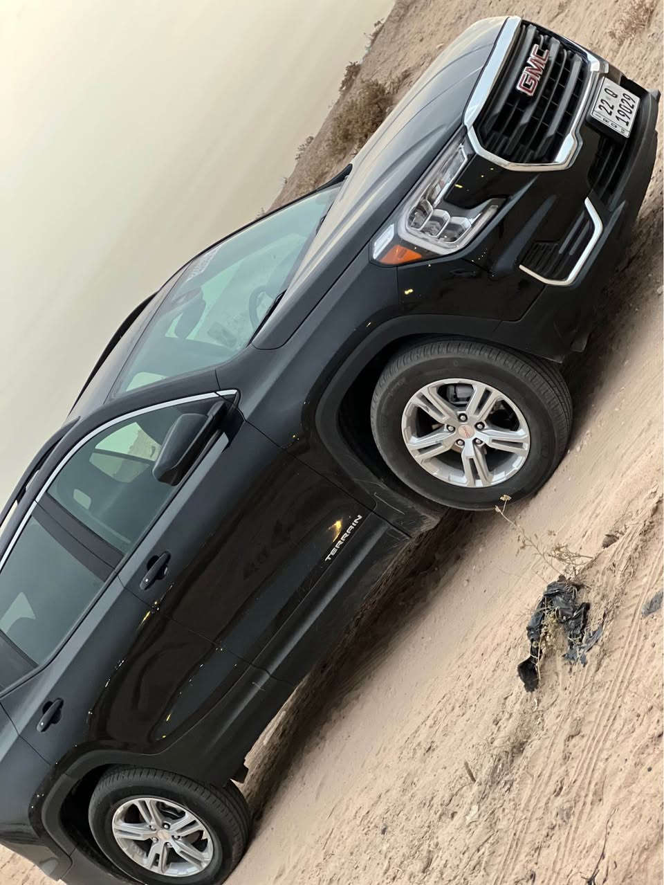 GMC  TERAN 2024 جديدة
فول عدى الفتحه 
بدون ايرباك
جي ام سي تيران 2024 
الوحة /اربيل  رقم جديد بأسم شركة 
الحادث /  بدون تبديل ايشي فقط صبغ ربع جاملغ خلفي +  ربع باب خلفي عكس السايق
المواصفات
1-اللون اسود
2-فئهSLE 
3-ويل حجم 18
4-فور ويل 
5-بصمة أبواب مع بصمة تشغيل 
6-ويل كب 
7-كشنات مخمل / حضن رياضي
8-كشنات هيتر  كامل
9-تبريد أمامي خلفي 
10-شاشه كبيره 
11-رادار امامي مانع تصادم 
12-تحديد مسار 
13-كشاف ضباب 
14-وقوف ذاتي
15-كامره خلفيه 
صندوق كهرباء
تحكم كشنات كهرباء
هاند بريك بصمه
16-ماشيه 18000  فقط 
بحالة الوكاله التصليح ب دبي  درجة اولى
17-محرك 1500T تيربو 
#وباقي المواصفات المعروفه 
***********
*********** البصرة, العراق
