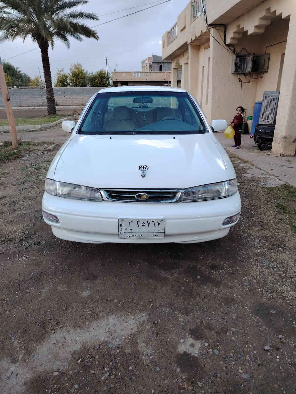 السلام عليكم للبيع سيفيه موديل 96 بغداد كير محرك كفاله صددر امامي خلفي تخم تاير كهربائيات كوله شغاله مكفوله من الضربه مصبوغه حزام للجماليه فقط تحويل مباشر السعر 37 وبيه مجال حك الجيه للتصال عل رقم *********** مكان بلد ناحيه يثرب
