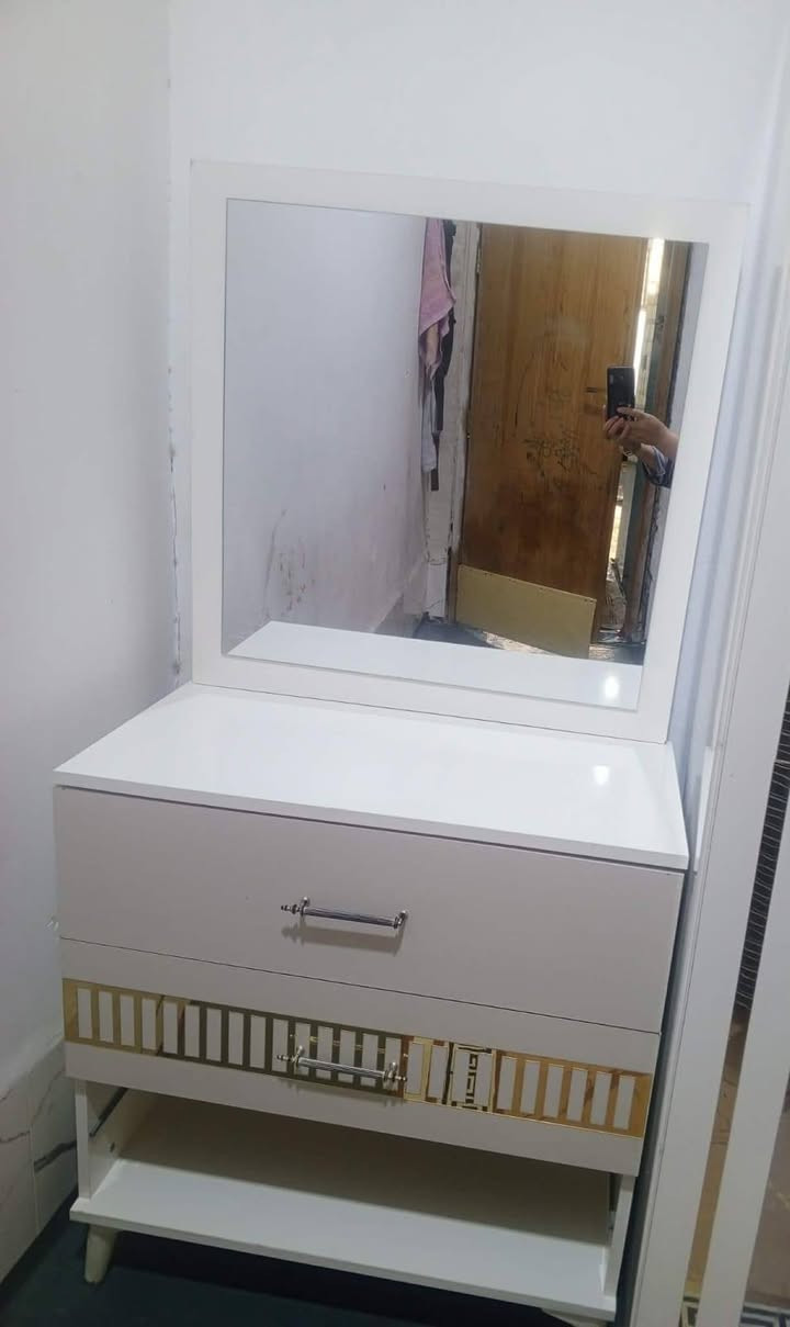 غرفه تركي مستعمله 5 قطع 
سعر 400 وبيها مجال بسيط عنوانها بابل


**إذا كنت صاحب هذا الإعلان وتريد حذفه لأي سبب، رجاءا أرسل رسالة إلى الدعم الفني**