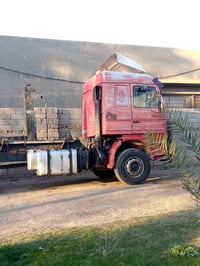 سكانيا للبيع موديل 91 مكينه 12/5 سوبر لاصرف ولابخار كير 5/5 مجموعه مان...