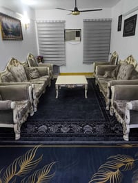 تخم زان 10مقاعد مع طبلة  للبيع السعر 325الف بي مجال نظافته 75٪ 0786885...