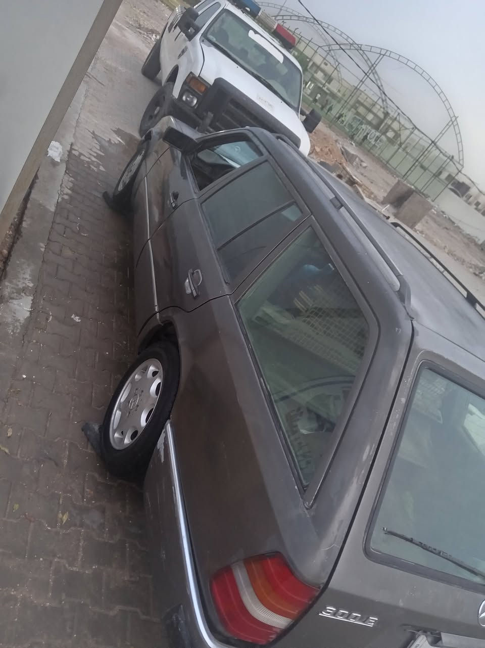 سلام عليكم للبيع او مراوس مارسدس دب ☆Mercedes-Benz 
مارسدس دب استيشن مديل 91

كير توني شديته اليوم 

مكينه vvt i 3000

قواعد دبلات بلد 

دواخل نضيف 

دشبول جديد

جام كهربائي

حداديه 70٪

كهربائيات كله شغاله 

تبريد عوزه غاز

سنويه صاقطه ب 23
رقم بغداد 
راعيه يريد مداور شرط المداور 

مكان نجف الاشرف 
مجمع الاميرات 
# سعر 42 وبيه مجال 

رقم موبايل.     ***********
