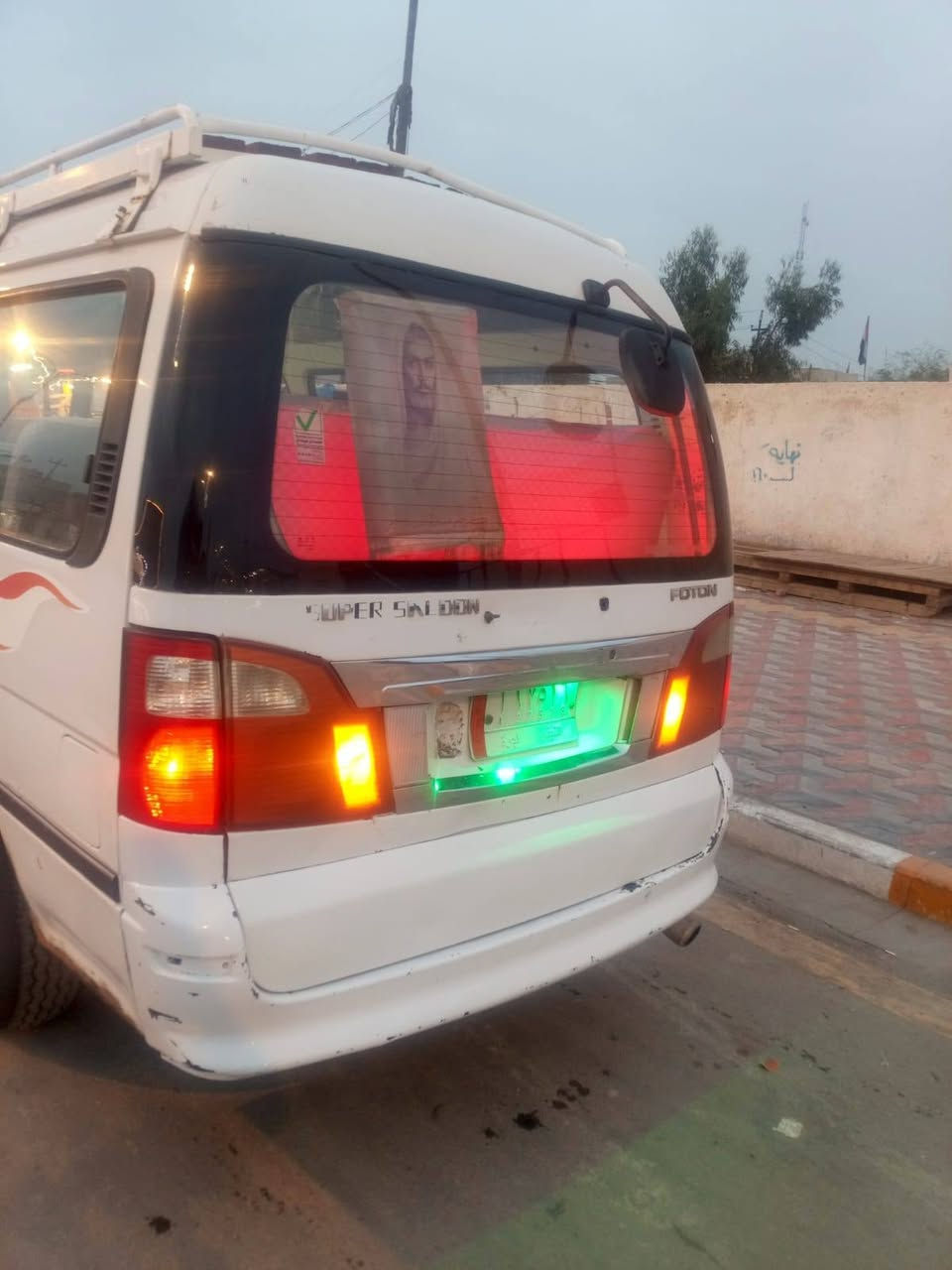 سياره فتون للبيع 2014 رقم نجف الماني السعر 40 للاتصال على الرقم ***********
