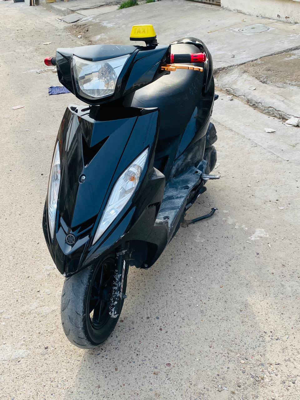 السلام عليكم دراجه جي تي آر للبيع دراجه مكفولة من كل شيء الدراجه من نزلت رمبه لحد هسه على أديه اشاير لد سكن لد لايت زنون أبيض قايش رياضي سبرنكه مال كلج رياضي المكان الرحمانيه قرب دائره الكهرباء السعر 950 وبيها مجال الرقم ***********
