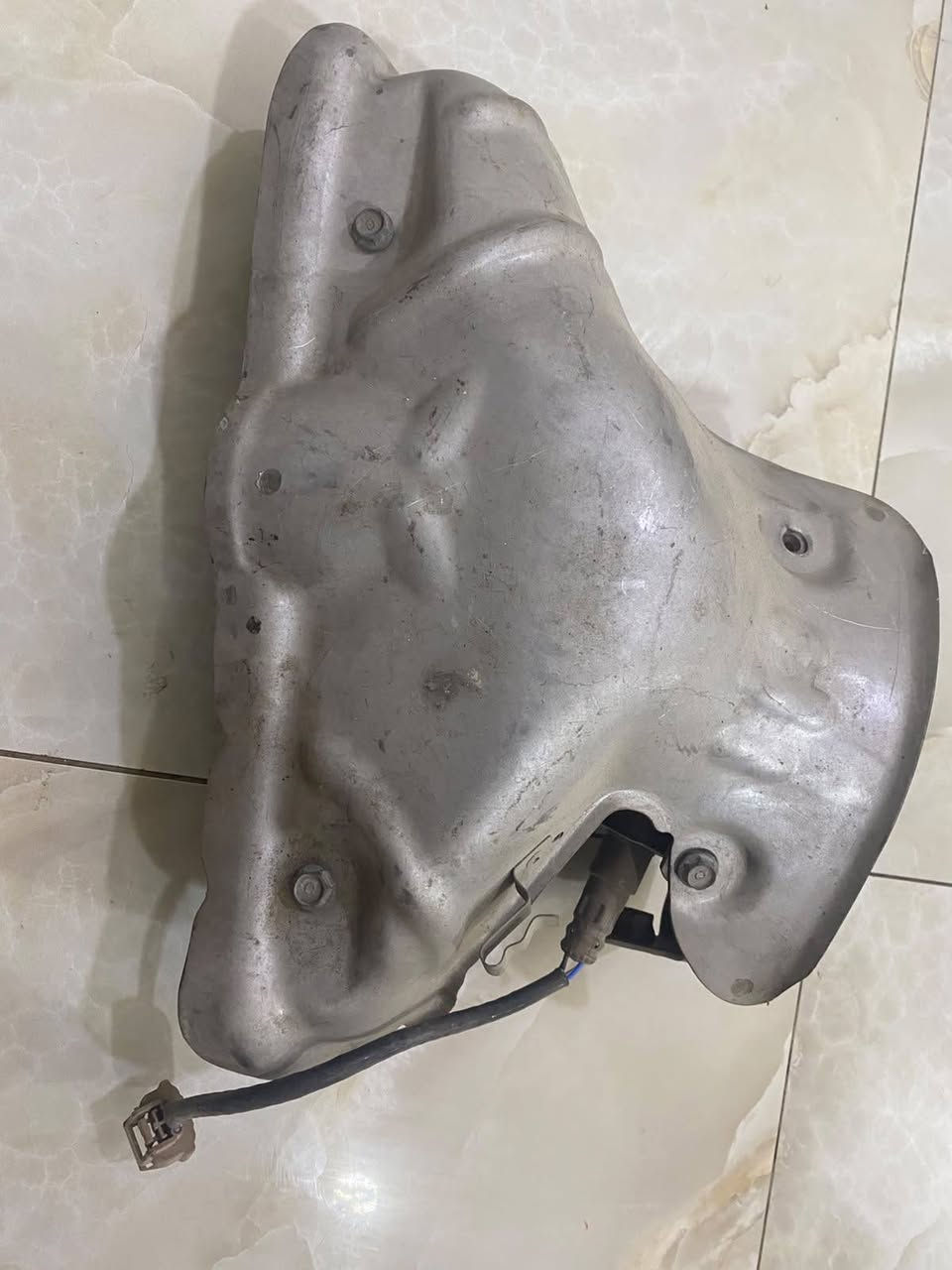 غراض نيسان سنترا تفصيخ
دكشن و كمبريسر و علبه كامله مال فيت بم

مكاني ناصرية مركز 
رقمي ***********
