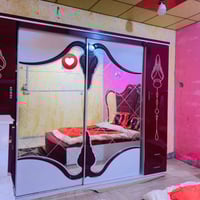 غرفة نوم تركي • خشب • نضيفه