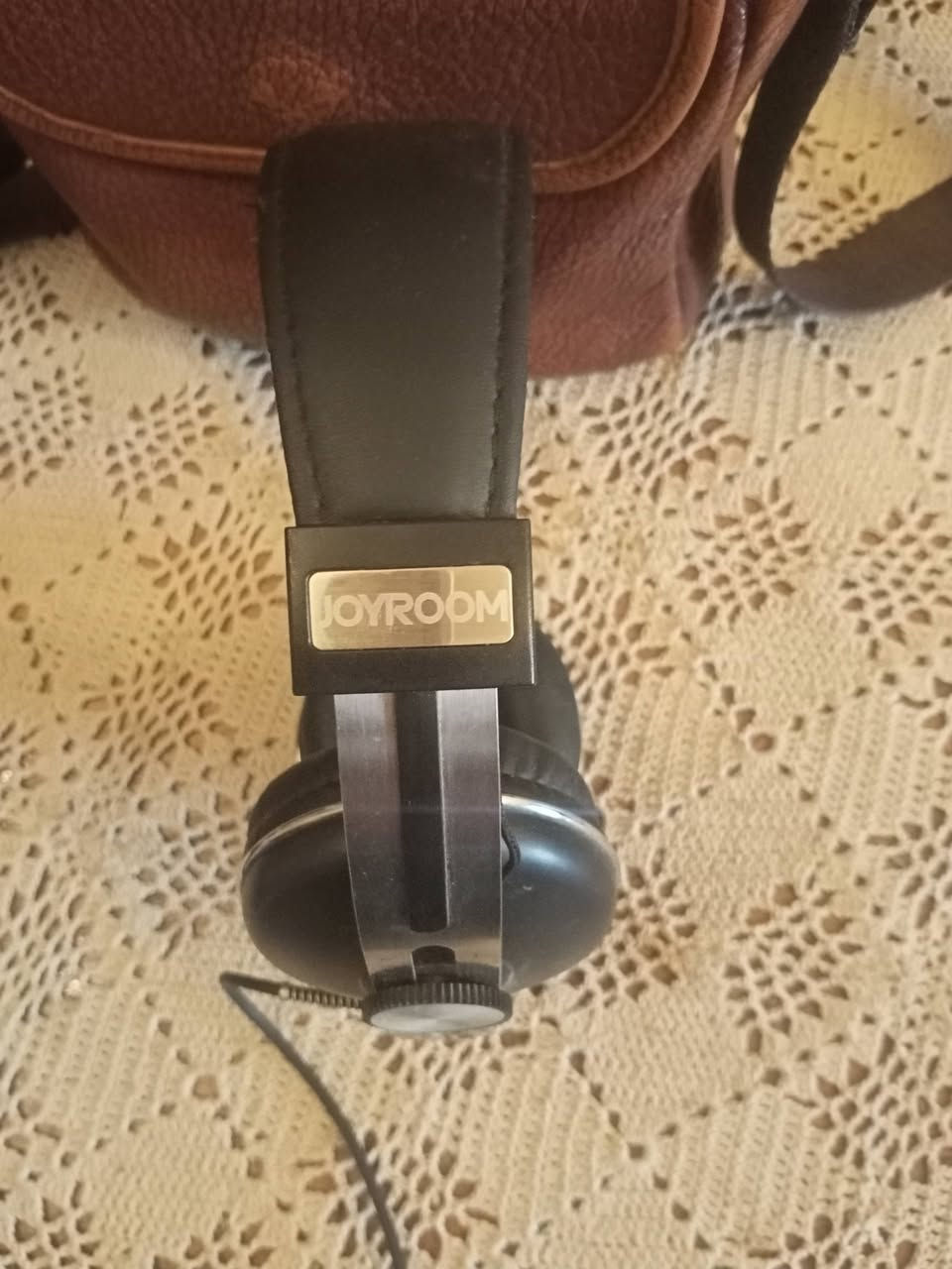 سماعة هيدفون جوي روم اورجينال صوت وبيز قوي


**إذا كنت صاحب هذا الإعلان وتريد حذفه لأي سبب، رجاءا أرسل رسالة إلى الدعم الفني**