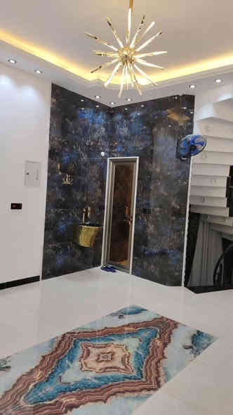 السلام عليكم
بيت  للبيع طابو ملك صرف في النحف حي النداء منطقة ال 46 بناء حديث 100 متر على شارع 20 و ساحة
السعر 200 وبي مجال 
اتصال مع واتساب 
 ***********
