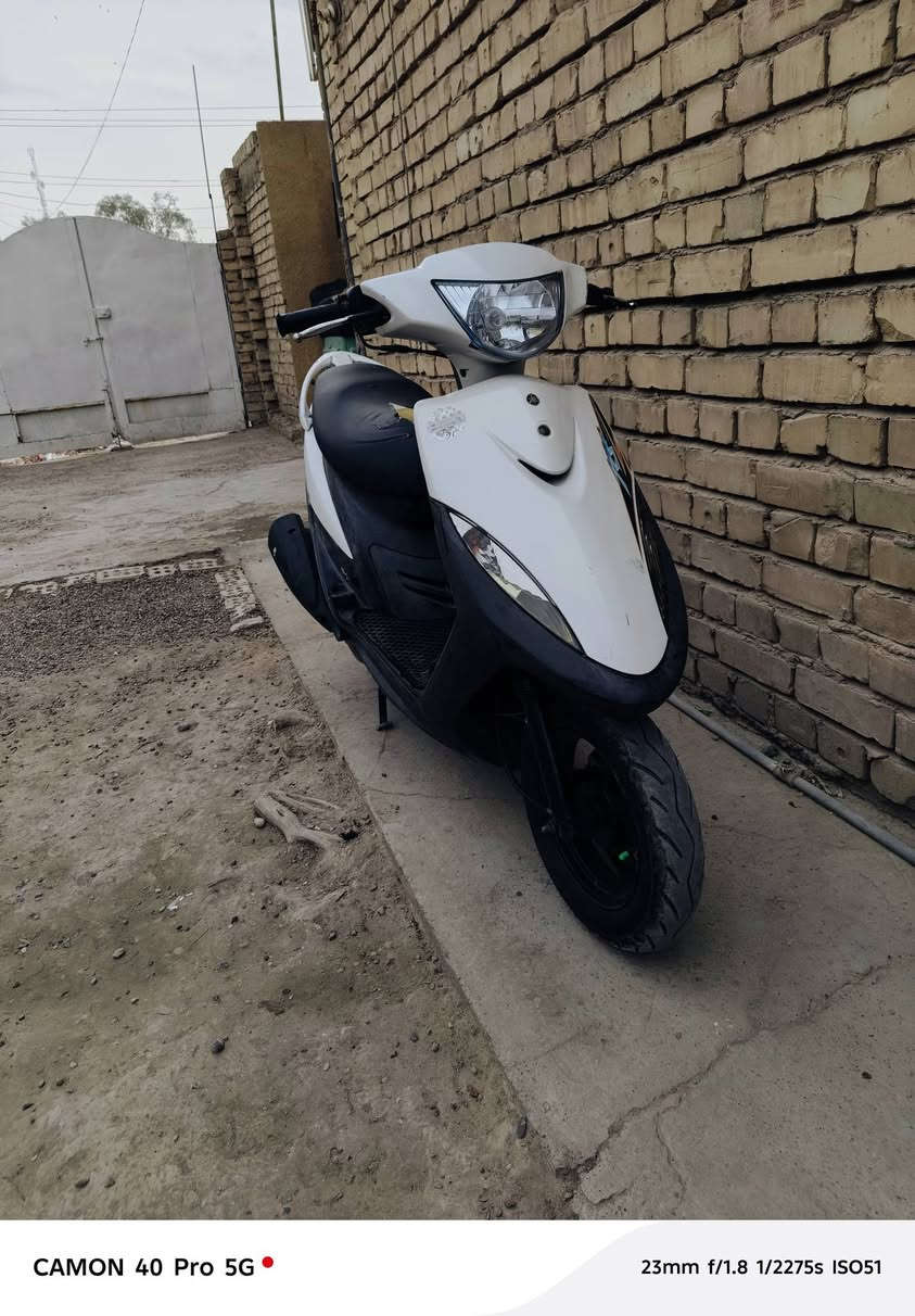 السلام عليكم دراجه ماكس عدله صارلهه 3تشر نازله رمبه دراجه كفاله ختم واحد برغي ما مفتوح مال بيت ما متعوبه احلا من صوره سعر 800وبيهه مجال مكاني سبع لبور ما متواجد عل فيس ***********
