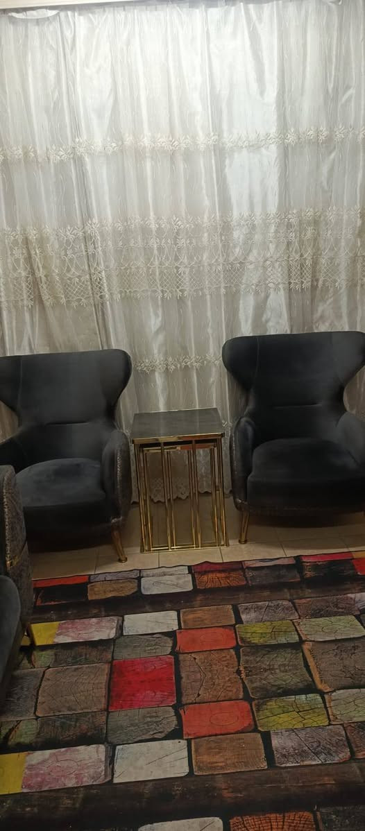 للبيع نص تخم قنفات مستعمل بحالة جيدة
تم شراء التخم كامل قبل سنتين بسعر مليونين وستمية والوصول موجود 
البيع نص فقط بسبب عدم توفر مكان بسعر 500الف
مكاني الدورة وللاستفسار على الخاص


**إذا كنت صاحب هذا الإعلان وتريد حذفه لأي سبب، رجاءا أرسل رسالة إلى الدعم الفني**