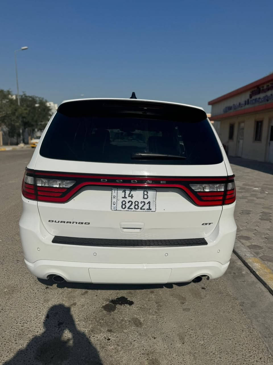سلام عليكم
دوج دورنكو مديل 2025 
لون ابيض
بيها جاملغ صبغ بدون فتح بدون ارباك صور الحادث موجوده ويه الصور
(مواصفات )
GT
شاشه كبيره 
باب الخلفي كهربائي
تشغيل بعد 
رادرات جانبيه 
رادار جلفي 
مرايات هيتر
كشنات تدفئه
ستيرن تدفئه
كشن كهرباء

مرقمه بصره( شهداء)
سعر 360 وبيها مجال
***********
