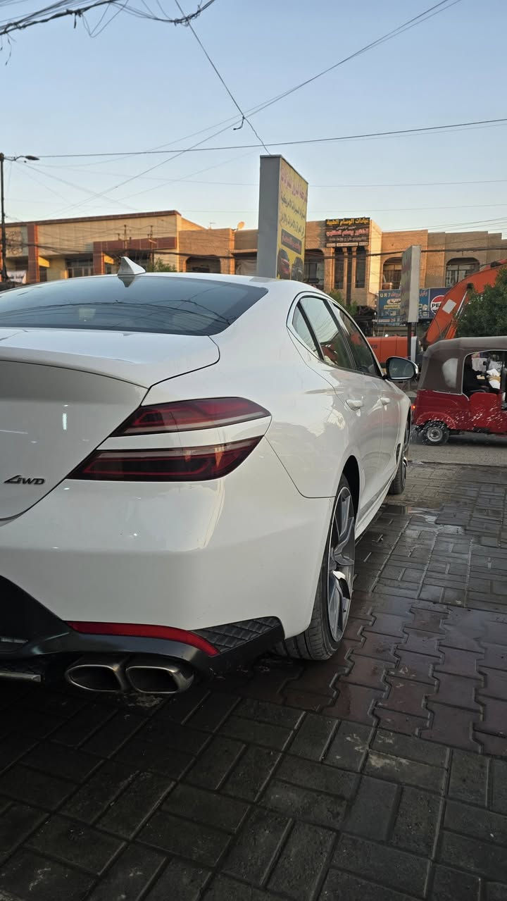 السلام عليكم 
جنسس جي ٧٠ كلين تايتل 
فول مواصفات عدا الفتحه 
سياره اجت من امريكا بصمه مفقوده وهنا سويت بصمه جديده وكاله 
بدون صبغ بدون تبديل بدون اي شي مكفوله
عليها رقم مميز 
سعر 255
للاستفسار ***********
