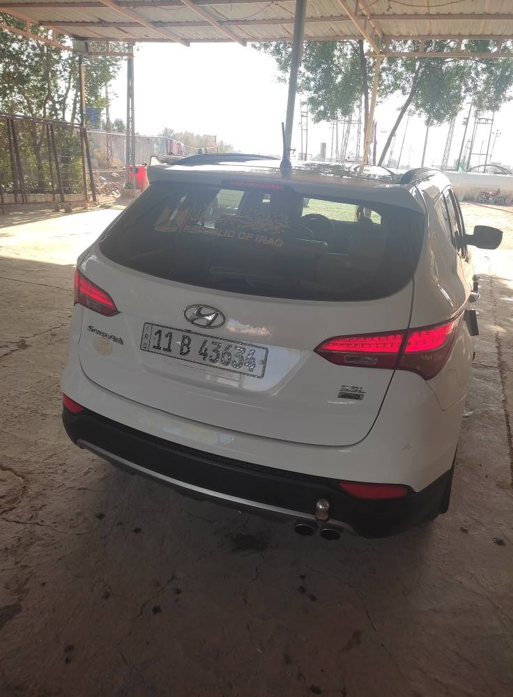 السلام عليكم 
سنتافي 2013 فول مواصفات Vib
 6 سلندر
7 راكب 
مري شفط 
تحكم ستيرن 
بانوراما 
بصمه 
بصمة أبواب 
مكينة وكير مكفولات 
رقم بغداد دولي جديد باسمي 
العنوان الديوانية قضاء الشامية 
***********
