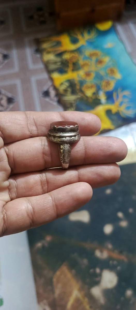 للبيع او مراوس اب نشابوري حجم كبير عنوان كربلاء المقدسة خابر وتدلل توصيل ماكو ***********
