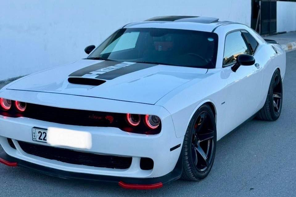 دۆج چاڵنجەر RT  2018 مواسەفات 
سعری زۆۆر مناسب
ڕەنگی سپی ، 
سەیارەکە ٦٧ مایل رۆشتووە... 
شاشە گەورە دیجیتاڵ ، سڵاید،
باتڵ شەفتی سەرسوکان،، فوول سپۆرت ، 
سەیارەکە هەتا بڵێی جوانە ، زۆر پاک و تایبەتە،  
کامل جوانکاری بۆ کراوە، 
ویل و تایەی هێڵکات لەحیەی سپۆرت  
لایت و لیدی ئەلوان ئەڵقە ،
 بۆنیتی یەک فەتحە، کامل سپۆرت بێ هیچ کەم و کورتیەک ..
سەنەوی ژینگە و ڕیگەوبان تازەیە ،
یەک پارچەو نیوی بۆیاخە، 
بێ  شوخت ، چاڵ و ساردی هیچ نییە  
زۆر خزمەتکراوە،  کەم ڕۆشتوو

سـعـر : لە کۆمێنت داوابکە ڕاستەوخۆ بۆت دێت 📥 

گێڕ و مەکینە تەبرید هەموی بە شەرت بێ نەقس،  
هیچ کێشەیەکی تێدا نییە 

ژمارەی خاوەنەکەی 
***********
