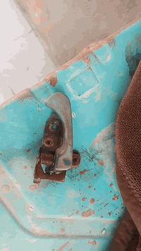 يدات باب داخلية اصلي مال تفصيخ تخم ب25... عندي توصيل ... 07813100434