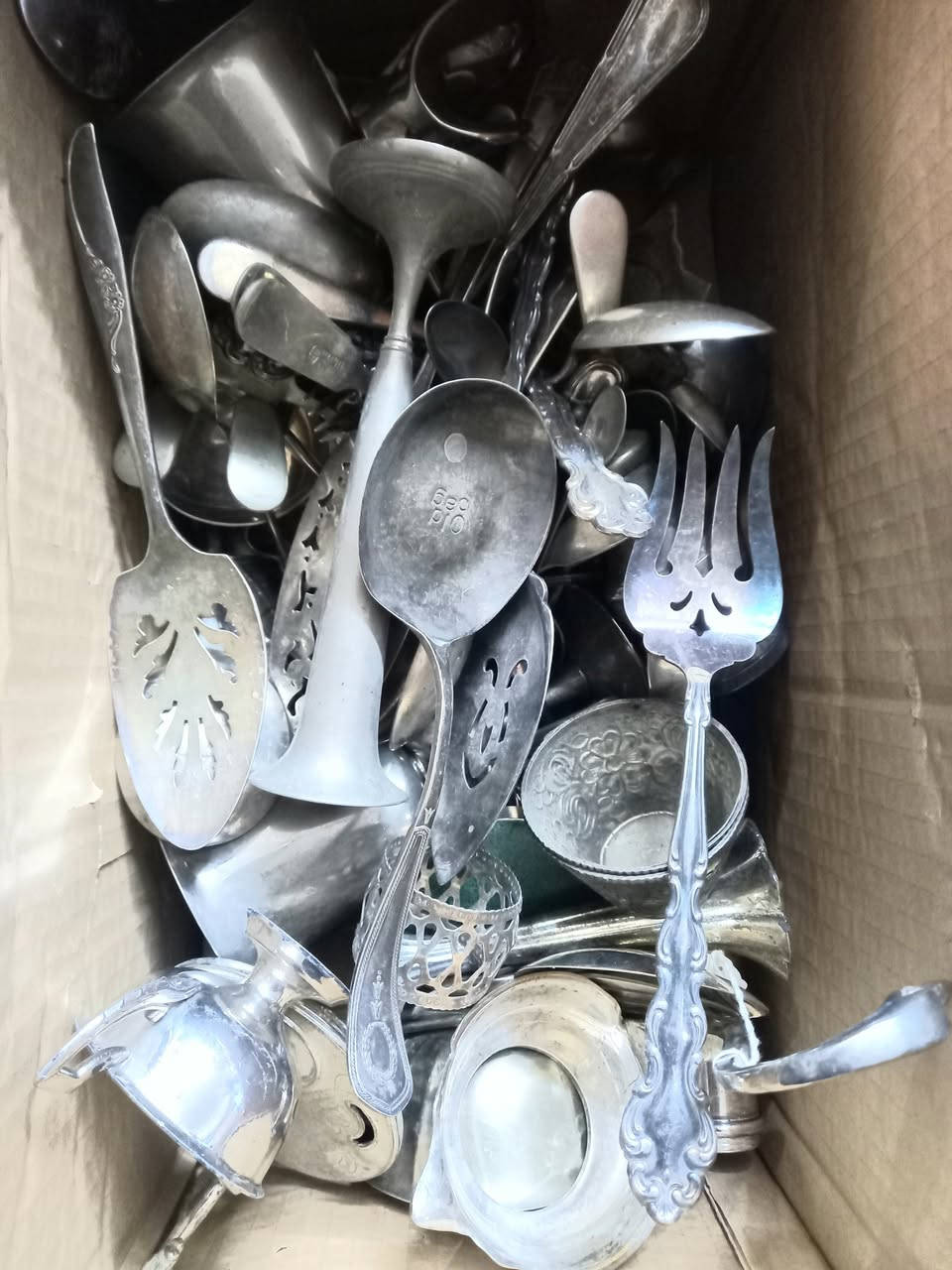 ٥ كيلوا طلاء فضة  مخبوط  .. للبيع  .. توصيل فقط بغداد  ..


**إذا كنت صاحب هذا الإعلان وتريد حذفه لأي سبب، رجاءا أرسل رسالة إلى الدعم الفني**