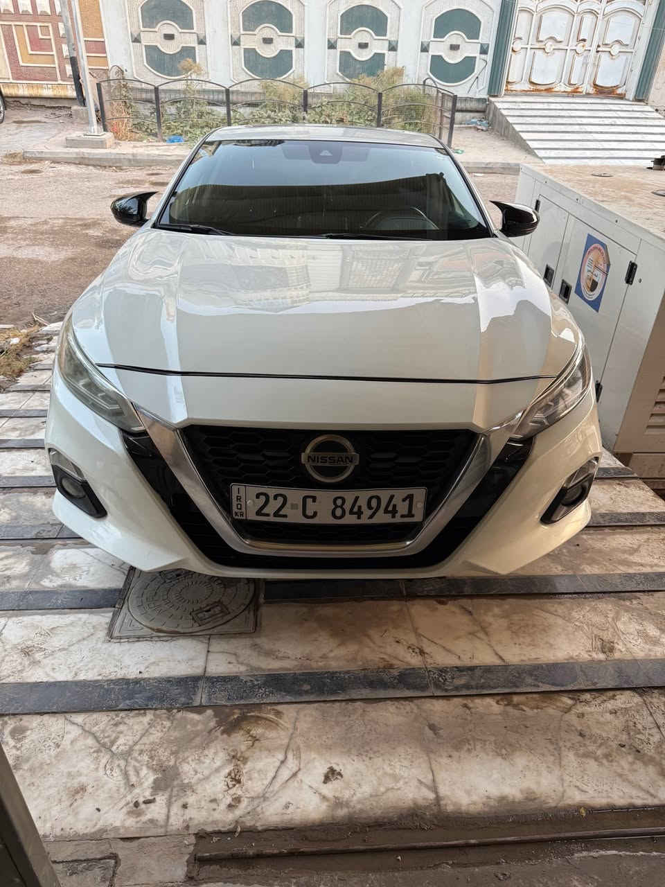 التيما ٢٢  SR MIDNIGHT
اعلى مواصفات بالالتيما لون صدفي
 ماشية 85 الف كيلو 
ردارات ٣٦٠ درجة 
توقف ذاتي 
فتحة + كشنات جلد  
ايرباك سستم
صور الحادث مرفقة  السيارة كاصها 
عل ايدي وتصليح بدبي درجة اولى
 مكان السيارة الناصرية مركز
السعر ١٧٠ مجال بسيط
رقم *********** واتساب
