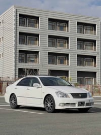 تويوتا كراون • ٢٠٠٥ • ١٨٢٠٠٠كم