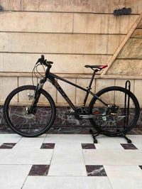للبيع بايسكل ماركه GT🌟 الحجم 27،5  دبل امامي SR SUNTOUR تحكم قفل فتح  ...