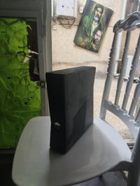 إكس بوكس ٣٦٠ مع كامل ملحقاته جوستكات ٣ بيه جميع ألعاب السعر ١٠٠الاستفس...