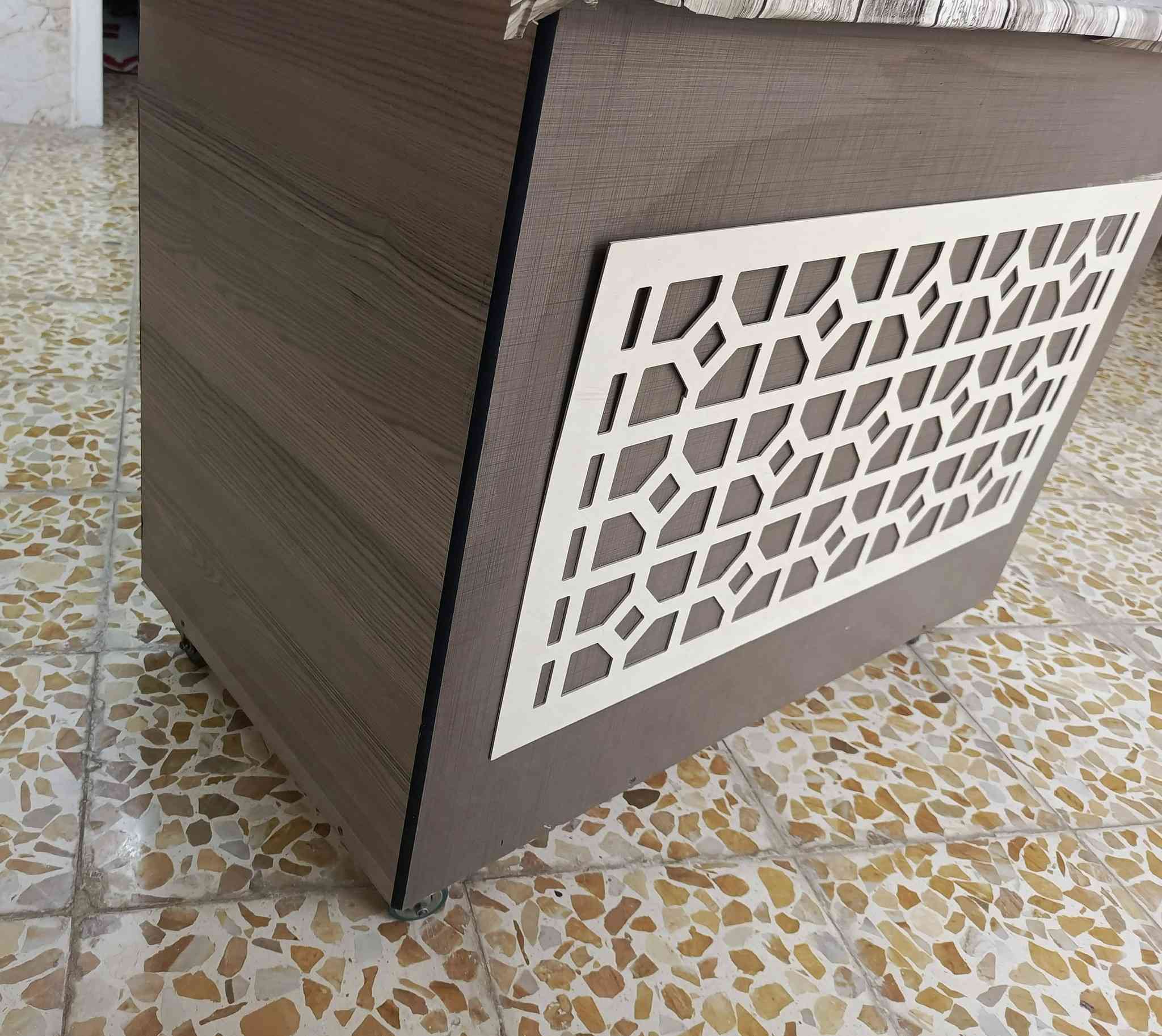 ميز للبيع
يصير ميز مكينة خياطه ويصير ميز للدراسه نظيف 

السعر 60 وبي مجال


**إذا كنت صاحب هذا الإعلان وتريد حذفه لأي سبب، رجاءا أرسل رسالة إلى الدعم الفني**