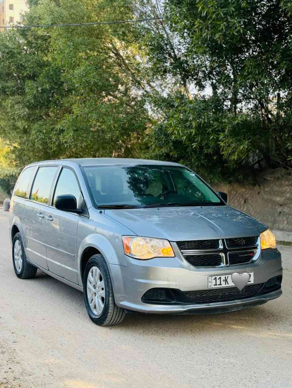 السلام عليكم 
دوج كرنفال موديل2017 
رقم بغداد بأسمي
هزه وسنويه محدثه 
ابواب ميكانيكي
3 قطع تبريد 
سياره كفاله عامه من  التكم والشاصي عدا كدمات بالقماره حادث امريكا 
غير متواجد على الفيسبوك 
السعر 140 
***********
