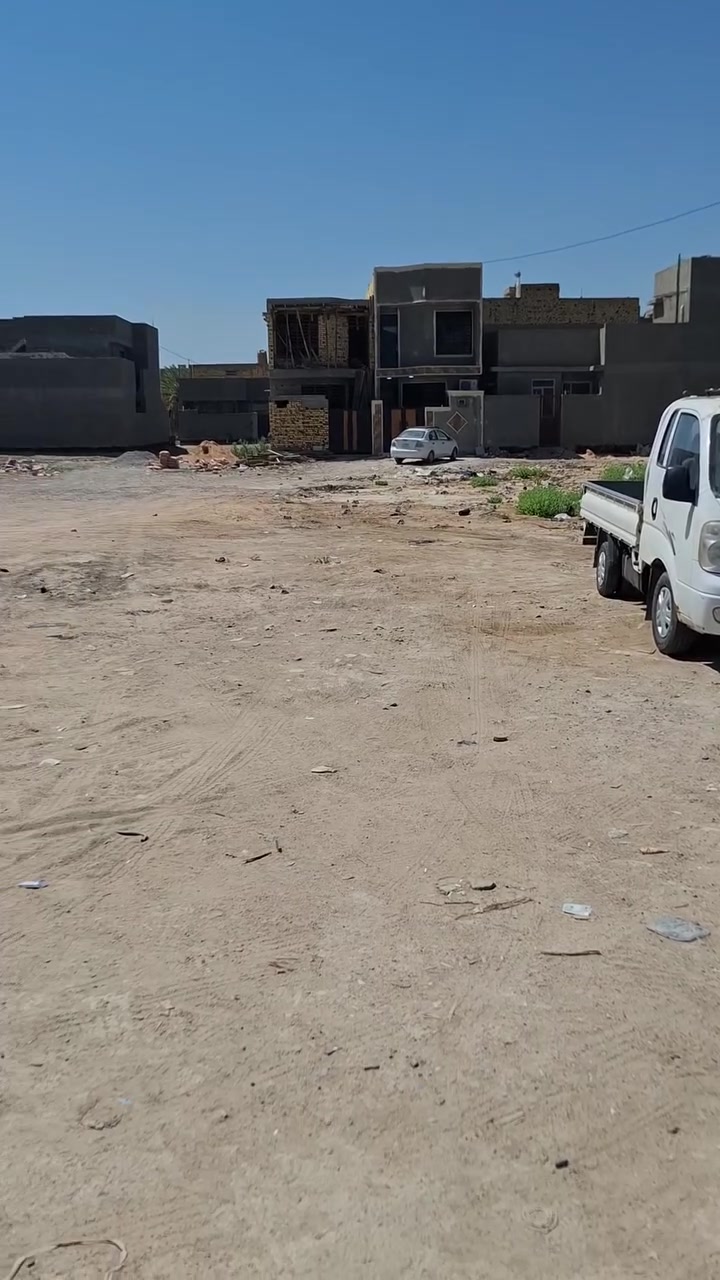 للبيع 《فرصه سكنيه استثماريه 》
السلام عليكم  
تم توفير قطعه تجاريه طابو زراعي سند٢٥
المساحه      :  420 متر  
واجهيه.      :  10.15 متر 
صنف العقار : طابو زراعي سند٢٥ 
الخدمات.    : خدمات كامله   《 ماء وكهرباء  تبليط  》
المحتويات  : قطعه فارغه جاهزه للإستثمار 
#الموقع. .  : بابل / ورديه خارج/سنتر على الشارع العام 
#ملاحظه.  : قرب مستشفى الكفيل 
#السعر.      : اتصال فقط 
#ملاحظه.  : خدمات متوفره ماء كهرباء تبليط   (الشراي الحقيقي اتصل وبخدمتك)
للاستفسار الاتصال على الارقام التاليه:
*********** اتصال + واتساب 
*********** اتصال + واتساب
 #بابل_الحله_ورديه_خارج
