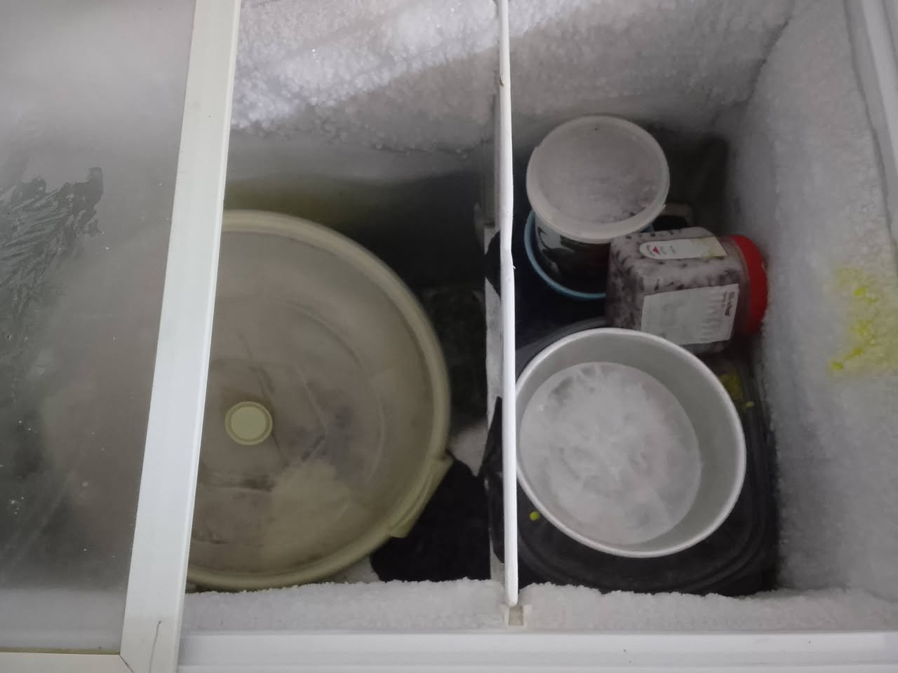 المجمدة 140الجرابي الوحدة ب40 الخشب عندي بابها


**إذا كنت صاحب هذا الإعلان وتريد حذفه لأي سبب، رجاءا أرسل رسالة إلى الدعم الفني**