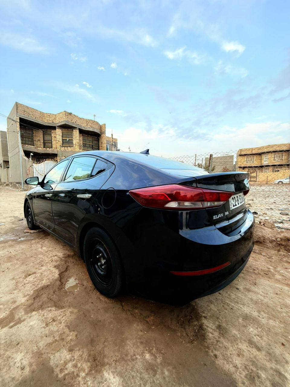 السلام عليكم النترا للبيع 2017 رقم اربيل الجديد السياره نضيفه امريكي نص فول حادثه بنيد فقط بدون دواخل السياره حلوه ونضيفه مكينه 2000 دوش وباقي المواصفات معروفه مكان سياره ديوانية السعر 115 بيه مجال قليل  ***********  *********** غير متواجد على الفيس
