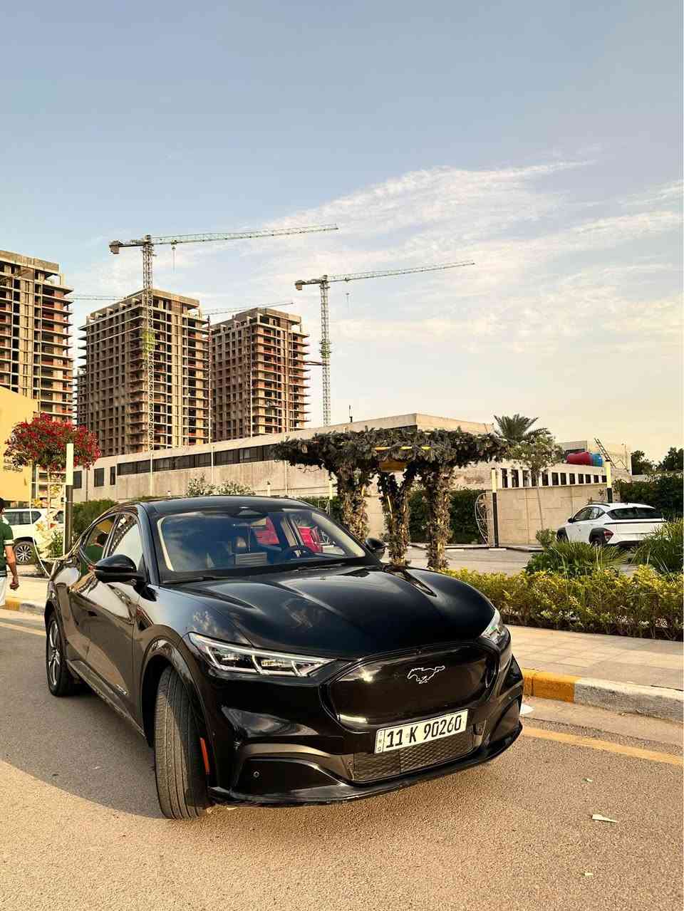 السلام عليكم 

موستنك ماك E
2023
ماشيه 47 الف ميل 
فول مواصفات 
صندوك كهرباء 5 كامرات رادار امامي 
رادارات جانبيه تثبيت الخروج عم المسار  3 وضعيات قياده 

الشحنه تمشيك 400 كيلو 

السعر 20000$بيها مجال بسيط

للستفسار (***********) بغداد, العراق

