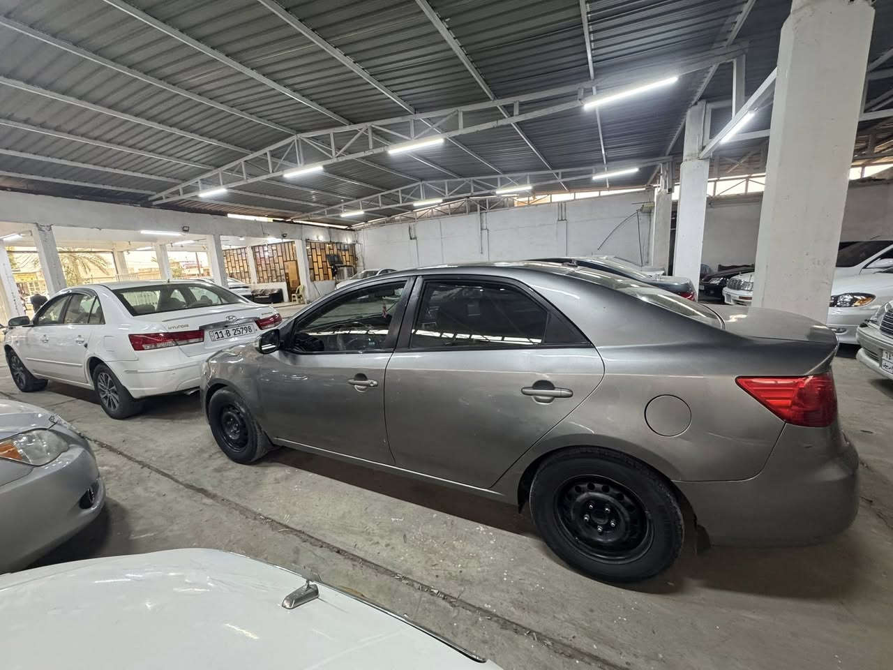 فورتي 2013 ادوات متؤم اربيل
تبريد تدفئة كير6نمر مكينه 2000دوش كفاله كهرباىيات مري شفط داخل لونين نضافه كشر وصدر 85‎%‎ 
موقع صلاح الدين بلد ***********
