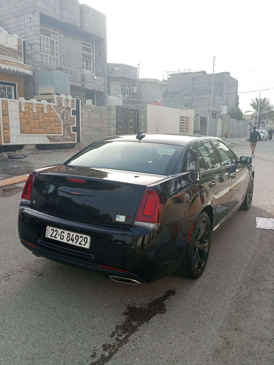 اوباما موديل 2021 اصل فول مواصفات ما عدا السلايت كشن تدفأة كير بالستيرن s  سيارة جديدة بمعنى الكلمه ضررها جاملغ سايق خشم وبنيد صبغ تلث قطع بنيد وجاملغ ونص باب السايق سعر السيارة 255 وبيها مجال شي قليل
رقم الهاتف ***********
