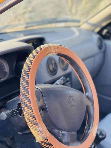 للبيع سايبا موديل ١٨ رقم بغداد نكليزي تحويل مباشر كير ومحرك نضاف شواصي مصلحه بيه جاملغ وبنيد صبغ مصفره هيئه وغرامه السعر 37 وبيه مجال مكاني بغداد جسر ديالى الجديد رقم ***********
