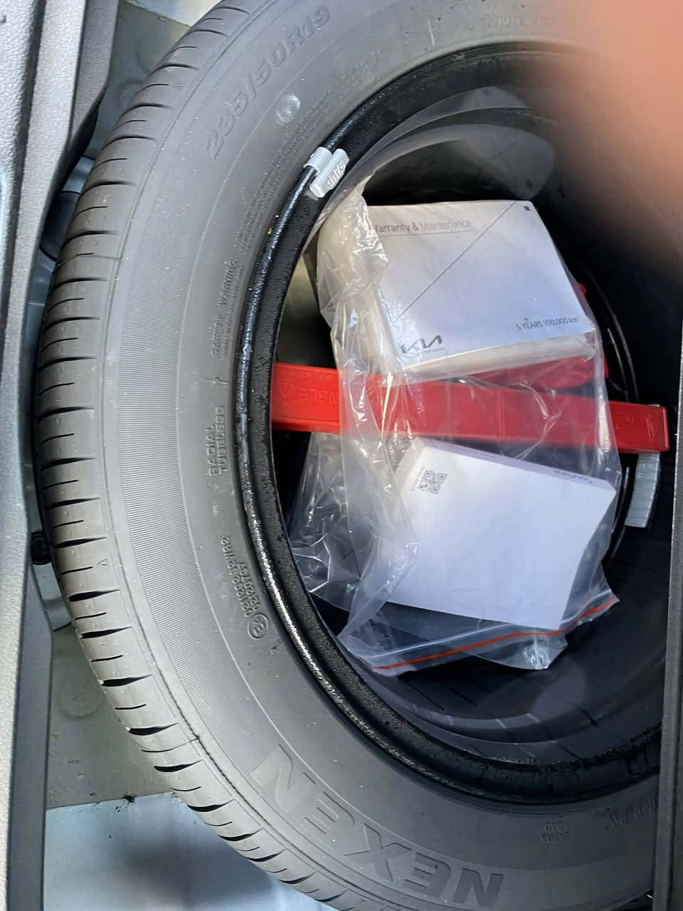 سبورتج خليجي موديل ٢٥ فول مواصفات واحد على واحد الشركه الدوليه رقم كربلاء السيارة جديده جدا السعر ٢٢٩ ورقه كربلاء ***********
