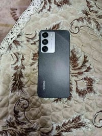 ريلمي C75 • ٢٥٦ • شاشة اموليد ١٢٠ هرتز