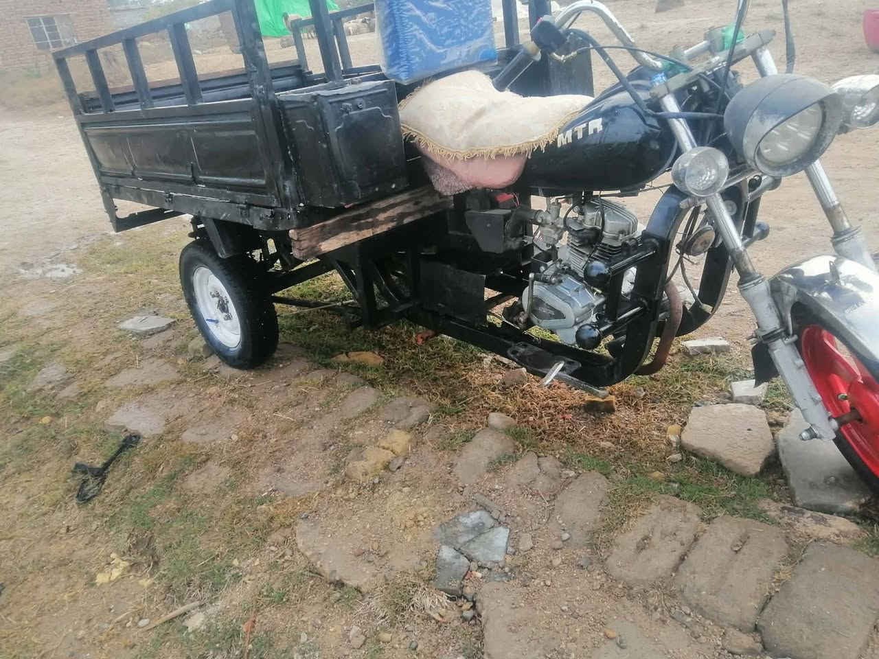 سلام عليكم ورحمة الله وبركاته ستوته لبيع امتيار كلك مكفوله من سرقه عشاري مديل 14شاصي مكفول كهربايات كله شغاله سعر 550وبيه مجال لطيبين مكان غماس رقم ***********
