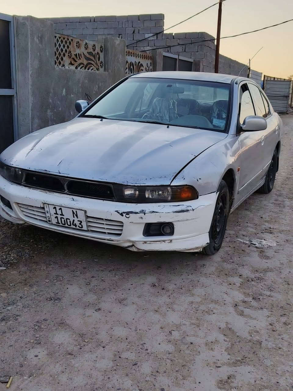 سلام عليكم مسيبوشي كلند موديل 2004. تدفه تبريد جديد كير ومكينه ممتاز صدر مكينه امامي وخلفي ممتاز داخلها جديد رقم دولي.   مكينتها 2000. كير اوت بلادي مكاني بغداد الدوره اتصل عليه ودلل ***********. سعرها ٣٧ مجال قليل
