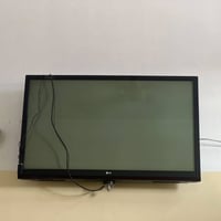 شاشة LG • ٦٢ بوصة • مستعملة نظيفة