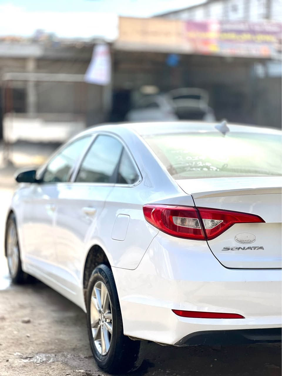 يالله السلام عليكم للبيع سوناتا 2017 رقم اربيل تريد وكاله تريد تحويل مكينه 2400 لادونز لاتنقيص لاتبخير مكينه وكير وحداديه وتخم تاير كله جديد سياره بيهه 6قطع صبغ اثر تكشير فقط بدون ضربه ابدد شواصي لغود دواخل كله كفالهه وسونار مرفق سعر((107)) وبيه مجال للطيبين مكاني نجف رقمي *********** النجف, العراق
