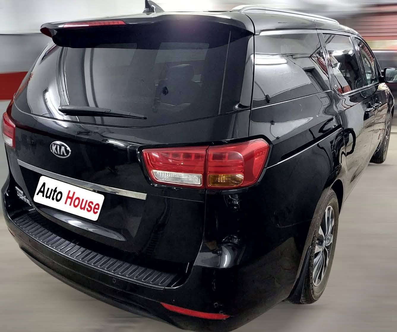 🚐 Kia Grand Carnival 2018
أعلى فئة – 7 راكب – فبريكة بالكامل
🔹 عداد 79,000 كم فقط
🔹 صيانات منتظمة
🔹 حالة ممتازة جدًا
🔹 فرش جلد فاخر
⚙️ المواصفات:
• موتور V6 قوي وناعم
• فتيس أوتوماتيك
• 7 مقاعد Captain Seats
• أبواب كهرباء
• باب شنطة كهرباء
• تشغيل بصمة
• شاشة + كاميرا خلفية
• حساسات أمامية وخلفية
• مثبت سرعة
• تكييف ثلاثي
• فرش جلد
• مالتي فانكشن
• جنوط سبور
📌 عربية عائلية فاخرة – مريحة جدًا للسفر
📌 فبريكة بالكامل 
للاستعلام 01210996798 الاسكندرية, مصر


**إذا كنت صاحب هذا الإعلان وتريد حذفه لأي سبب، رجاءا أرسل رسالة إلى الدعم الفني**
